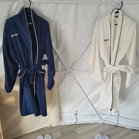 Dome Romantique Du De La Cadie *